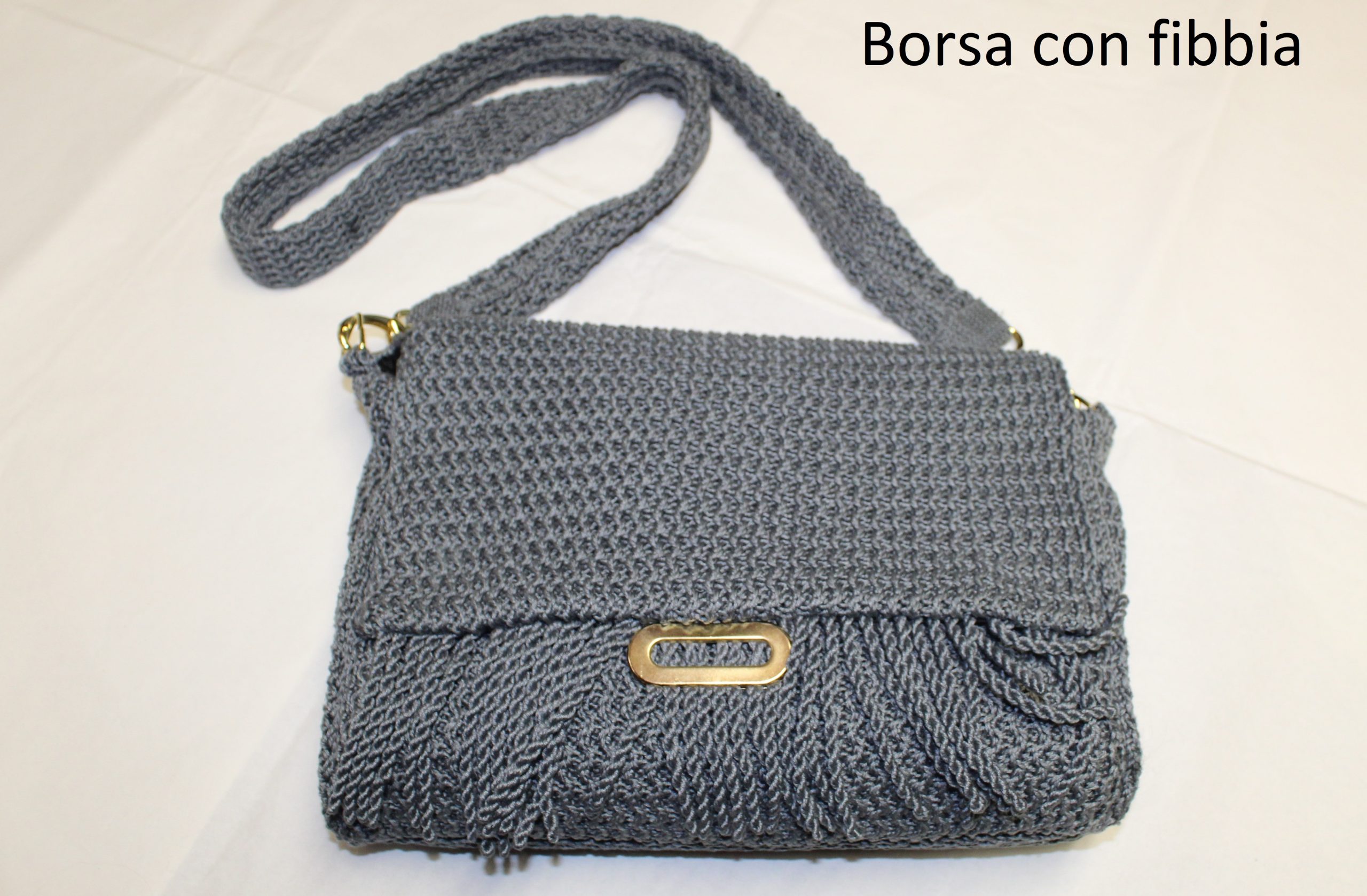 BORSA CON FIBBIA
